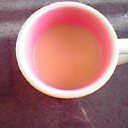 普通の烏龍茶で作りました。
温まりますね☆